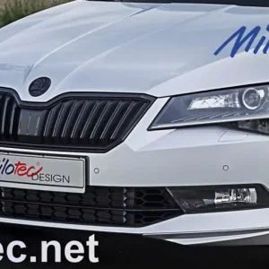Nejprodávanější Škoda Superb III sedan/combi 15-19 - rozšíření předního nárazníku, ABS černý lesklý