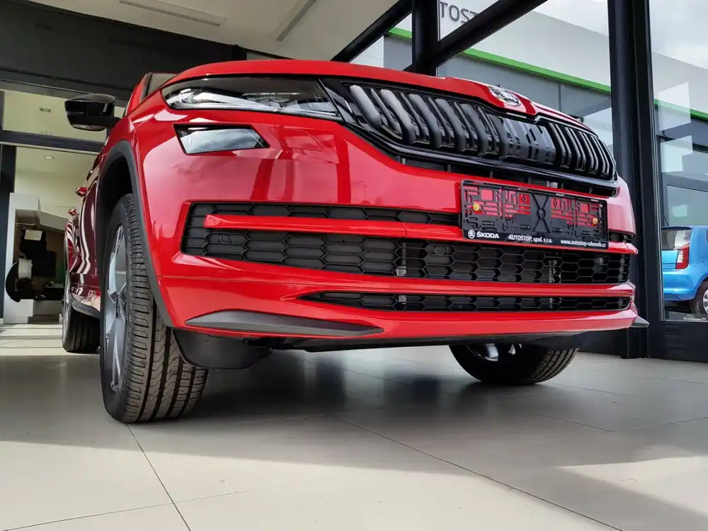 Škoda Kodiaq - 3-dílný set lišt nárazníku v červené barvě F3P Nakupujte Hned