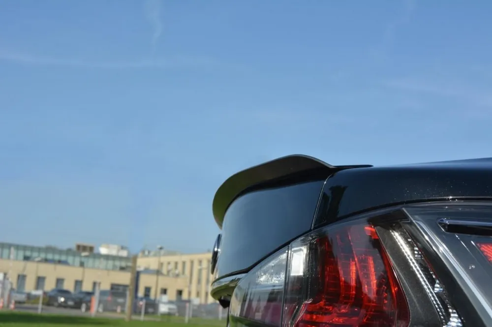 Cenová Bomba Lexus GS Mk4 - odtrhová hrana kufru