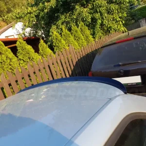 Škoda Octavia III Combi - střešní spoiler Glossy Black V2S Horká Nabídka