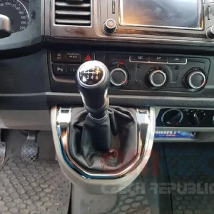 VW T6 - NEREZ CHROM rámeček středové konzole (kolem řadicí páky) Přímo Od Výrobce