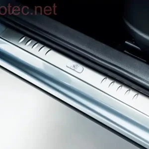 Nejprodávanější Škoda Karoq 2017- - ochranné kryty prahů