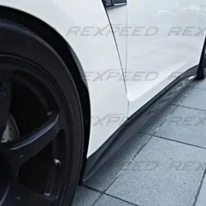 Nissan GTR R35 - Karbonové kryty prahů REXPEED Odeslání Ihned