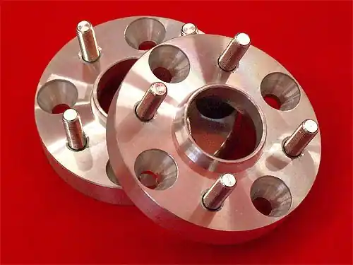 Vysoce Kvalitní podložky pod kola - Rozměr 60mm Přesazené se štefty / Závity
