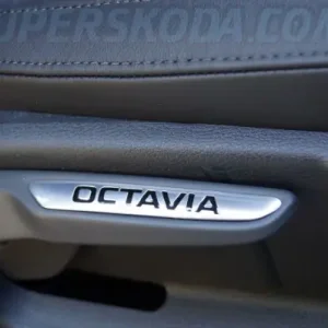 Víkendová Akce Škoda Octavia III - Kryt madla sedaček