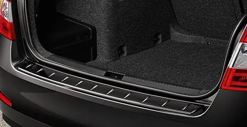 Škoda Octavia limusina III - Nákladový práh vzhled GLOSSY BLACK Ihned K Objednání