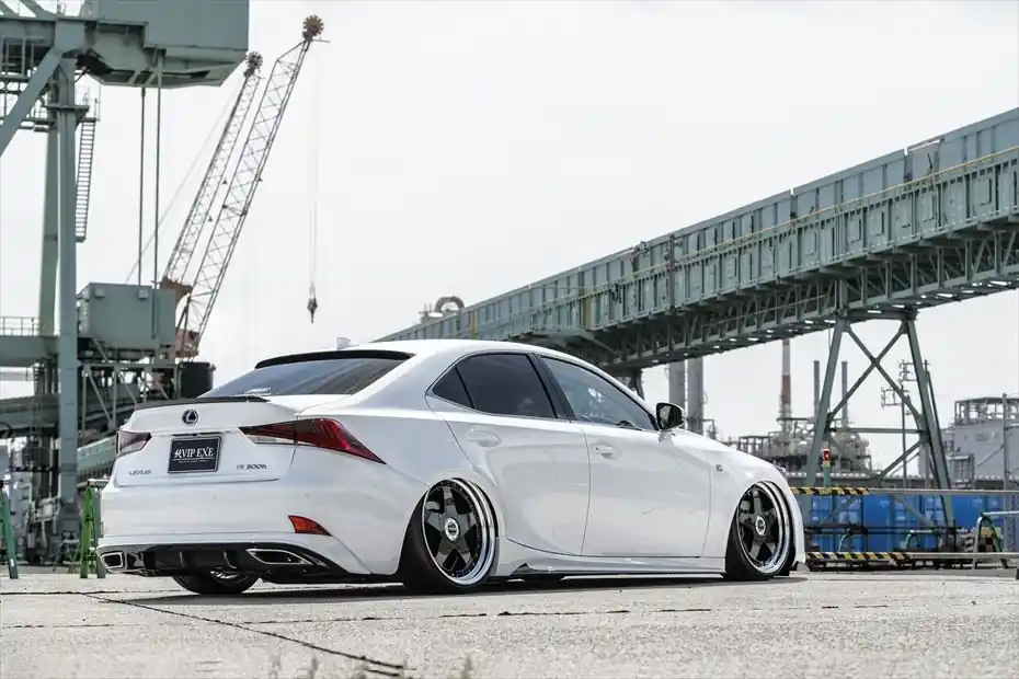 Lexus IS Facelift F-Sport - Zadní difuzor nárazníku VIP EXE od AIMGAIN Jen Po Omezenou Doba