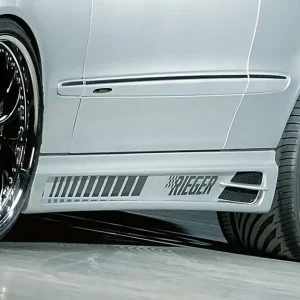 Rieger boční práh mont. strana pravá pro Mercedes CLK W209 kabriolet, kupé vč. faceliftu, r.v. 00/02-06/04, 07/04-, plast ABS bez povrchové úpravy, s prolisem, s prolisem a dvěma výřezy Výprodej