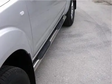 Rychlé Dodání Nerez boční nášlapy se stupátky Nissan Pick Up Navara doublecab